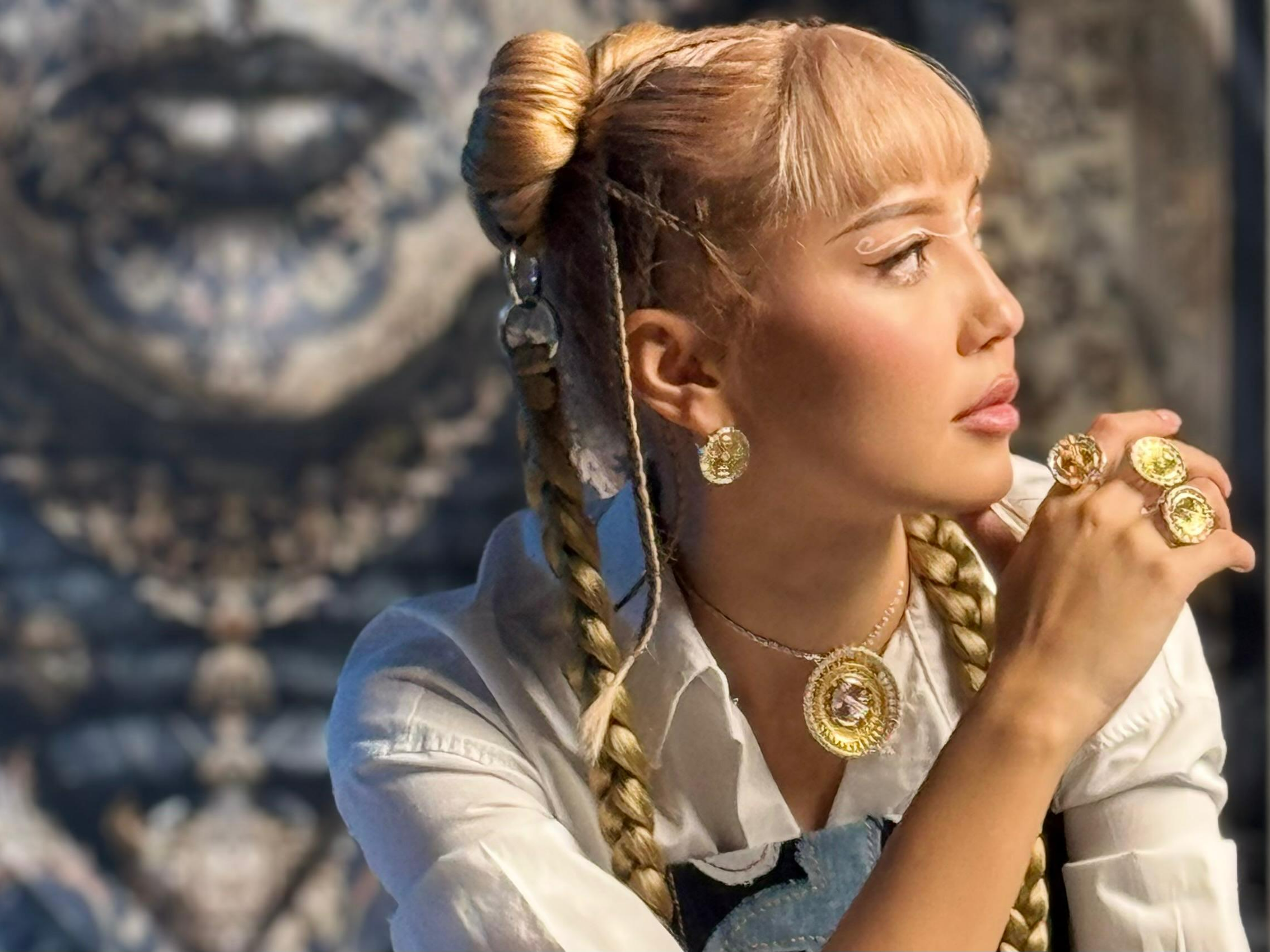Assol. Kazakh artist whose works amaze the whole world