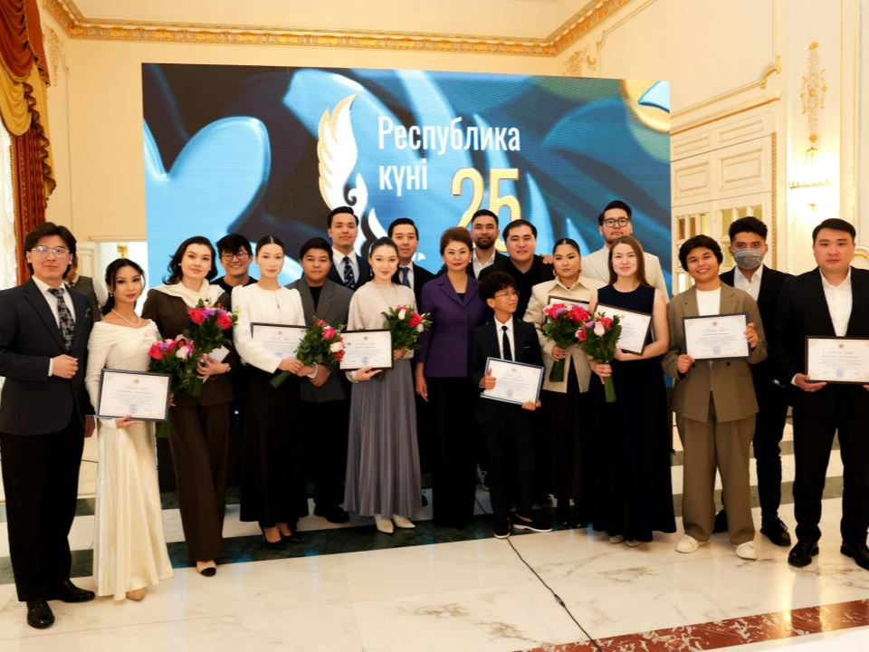 Aida Balayeva awarded 18 talented winners and laureates