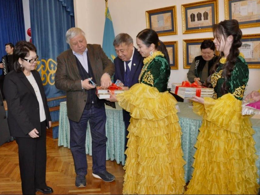 Audiobooks featuring fairy tales based on archival recordings were presented in Almaty.