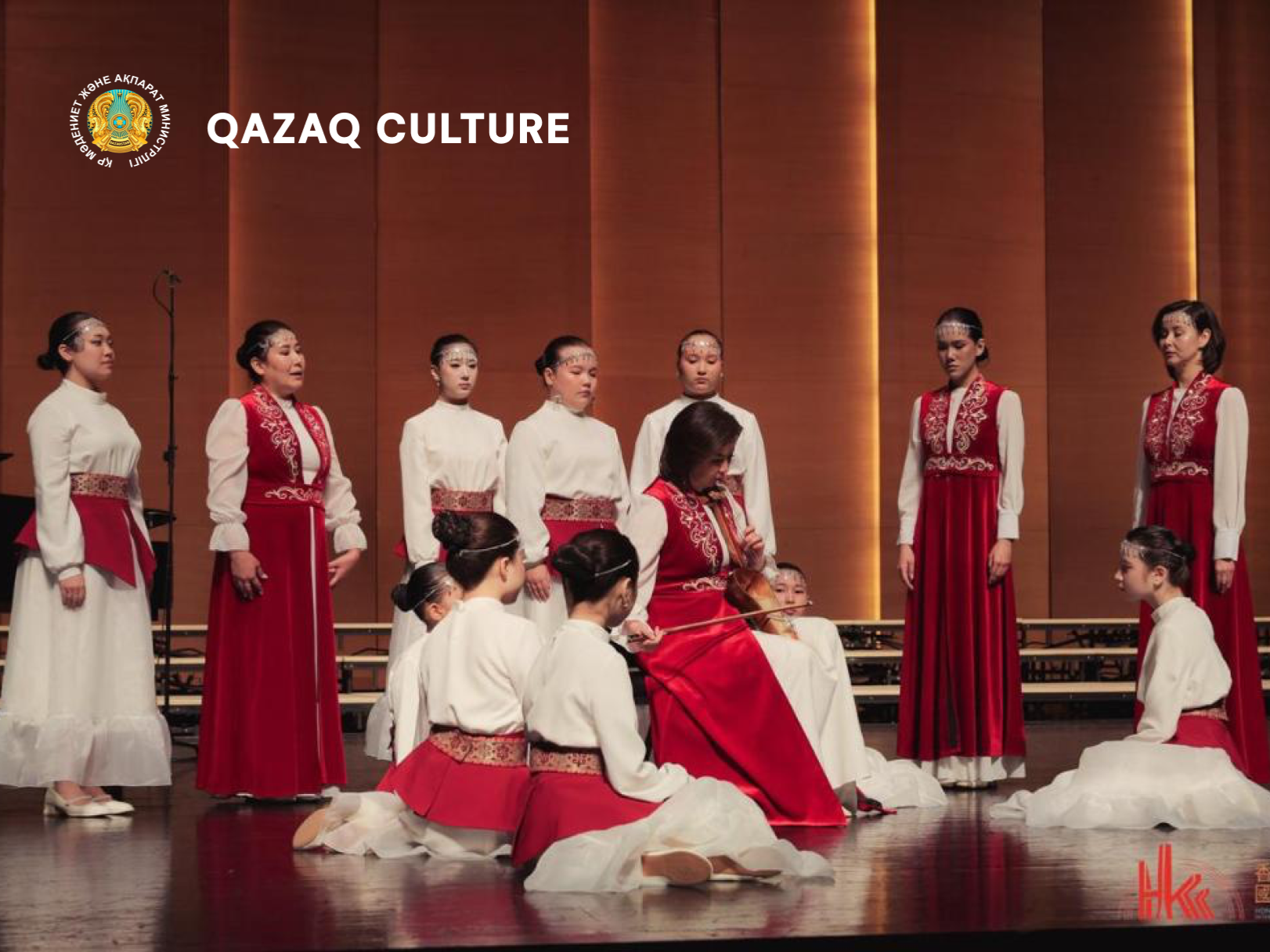 The children's choir "Eligai" won a gold award at an international festival in China.